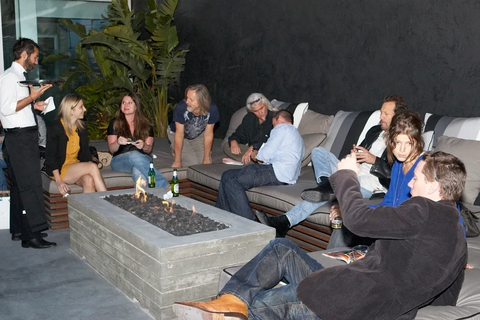 LONDON CALLING 3 10 08 004869